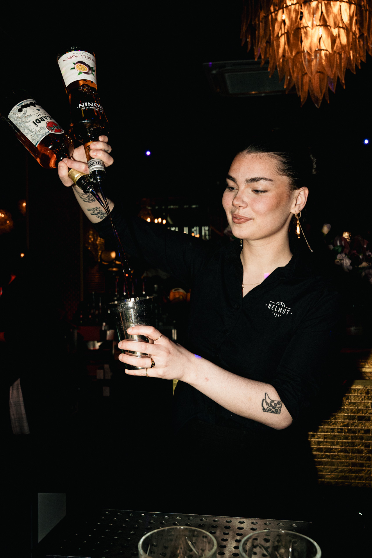 A composed pour across the bar.